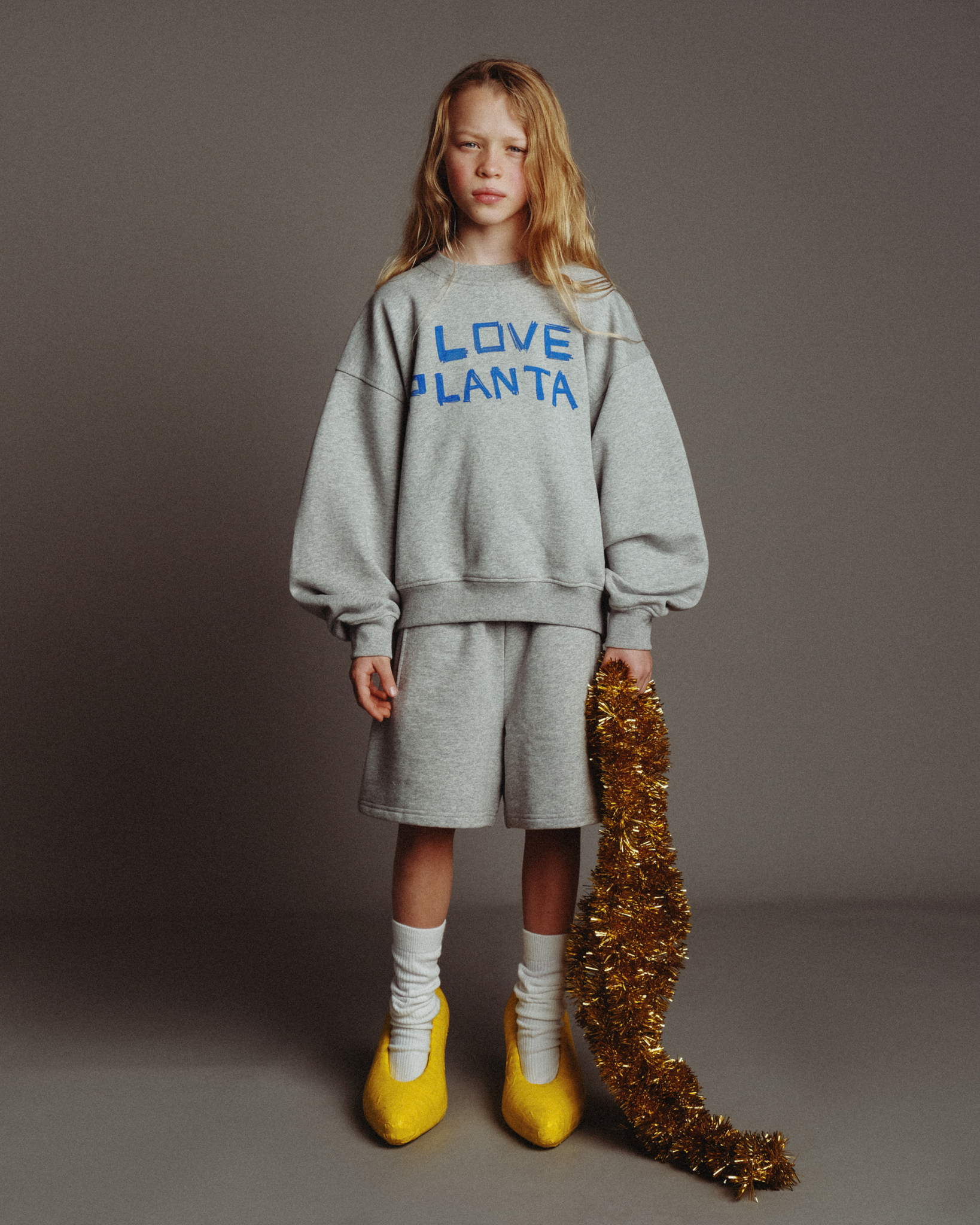 KIDS LOVE SWEATSHIRT
