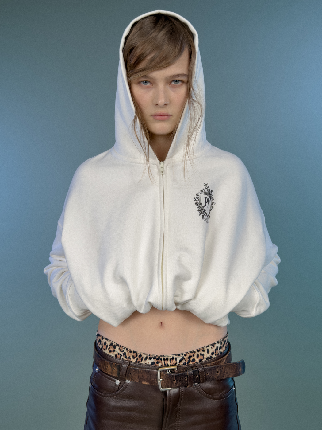 EMBLEM ZIP HOODIE