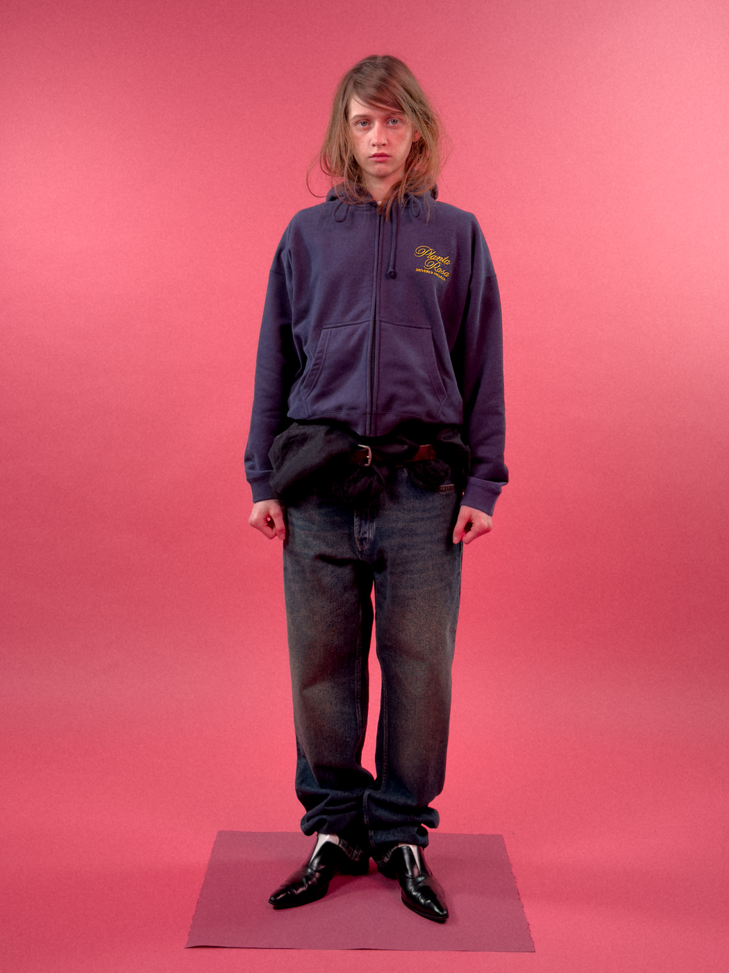 SIGNATURE ZIP HOODIE