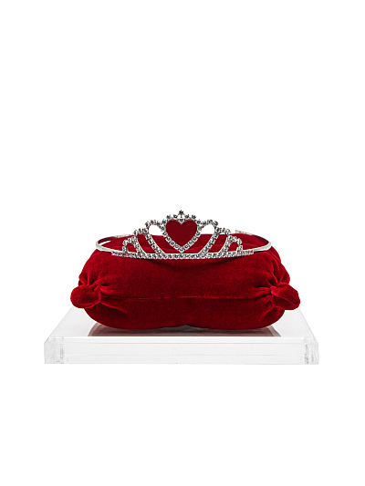 LOVE TIARA